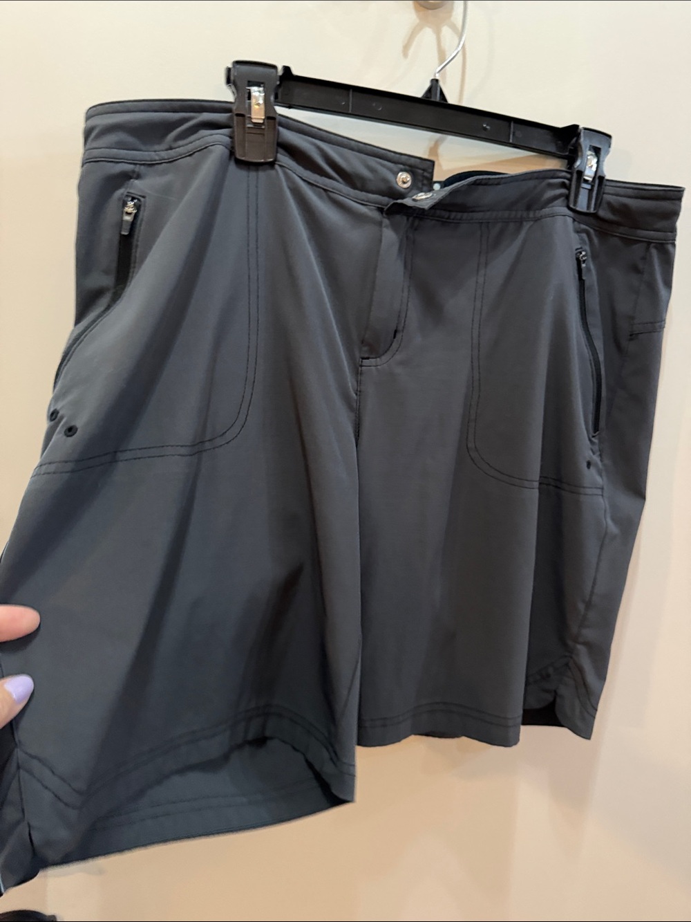 Women’s Performance Zipper Pocket Shorts - Charcoal size 14